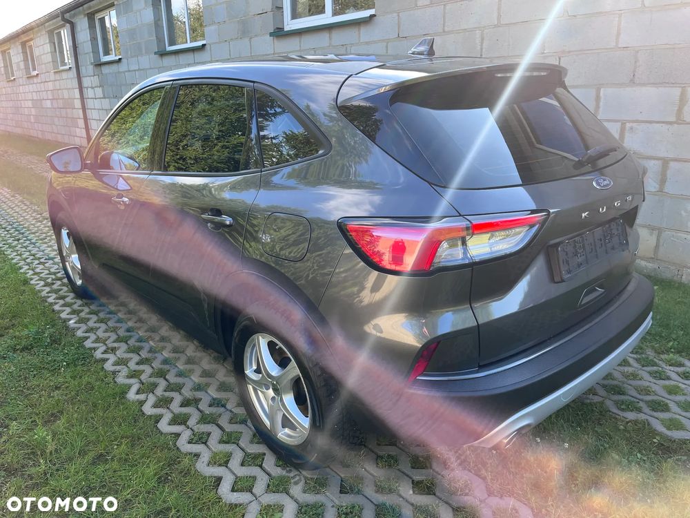 Ford Kuga - 4