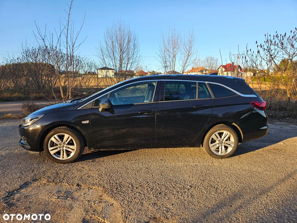 Opel Astra 1.6 D (CDTI) Dynamic - 2