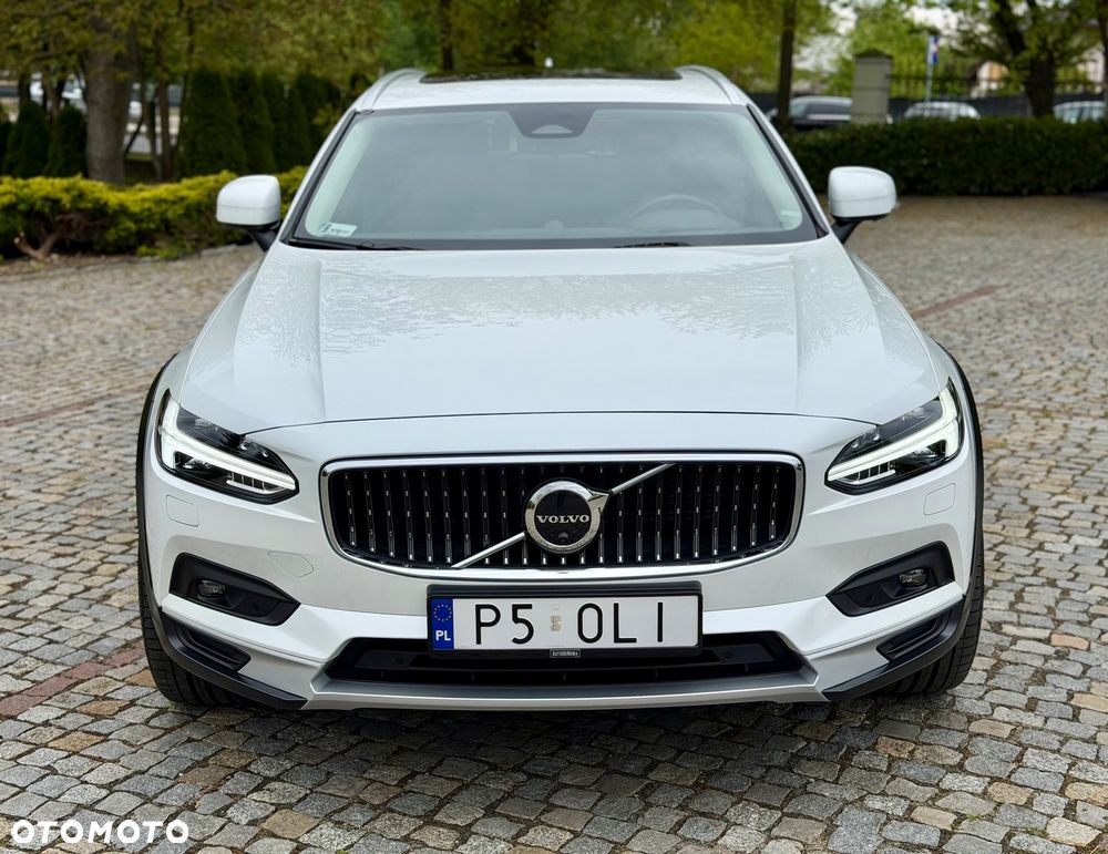 Volvo V90 Cross Country B5 D AWD Ultimate - 3