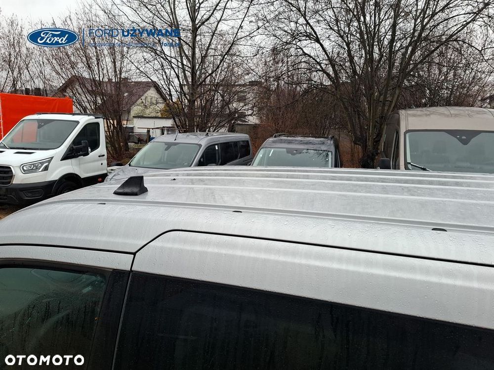 Ford Transit Connect - 12