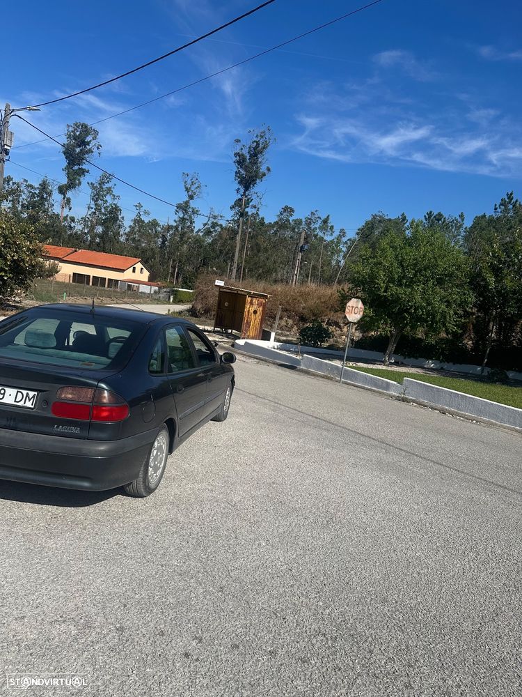 Renault Laguna - 12