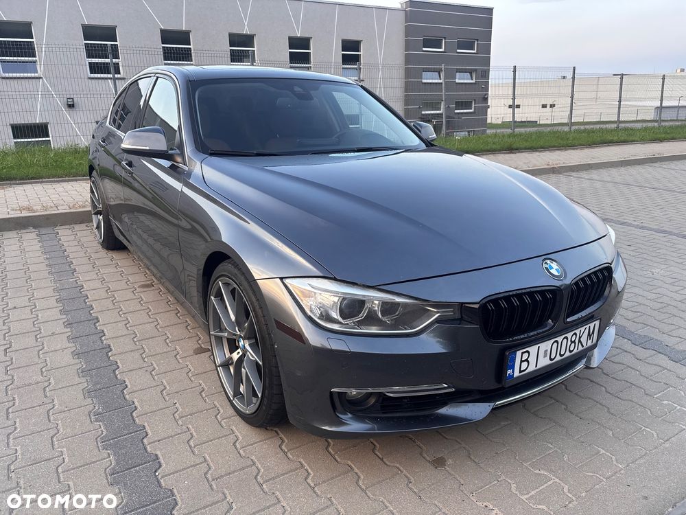 BMW Seria 3 335i xDrive Luxury Line - 2