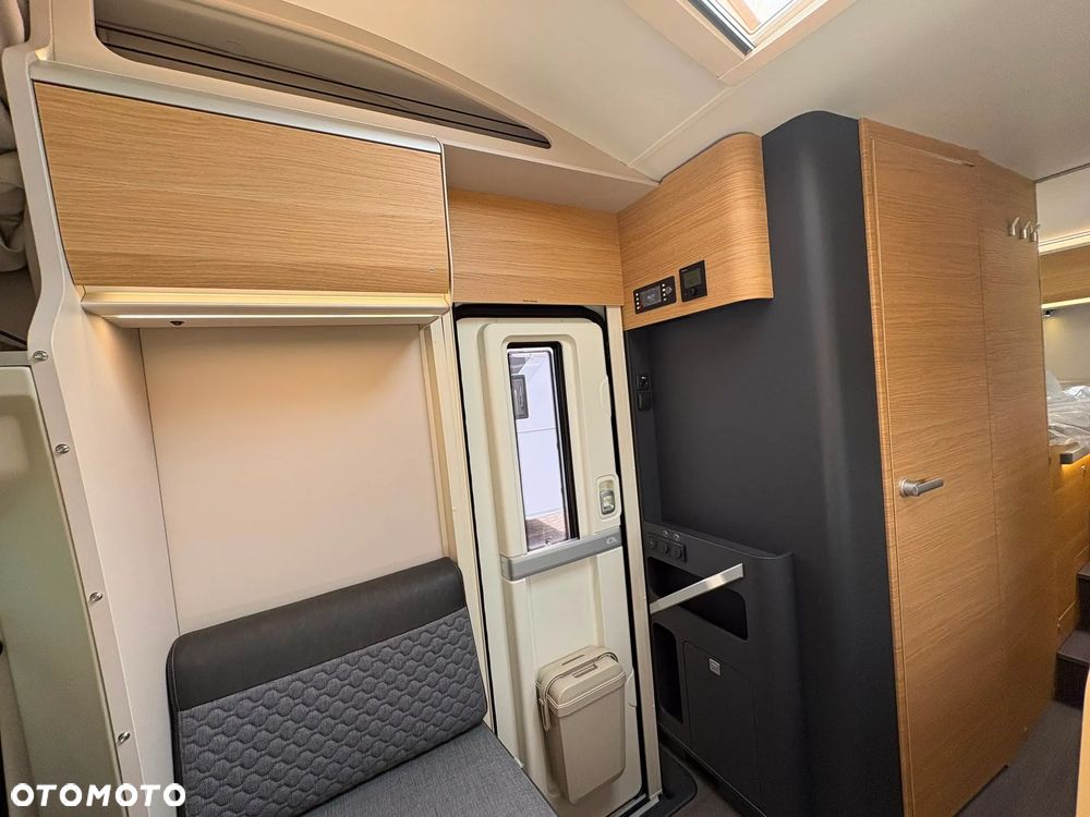Adria Coral XL 660 SL - 12