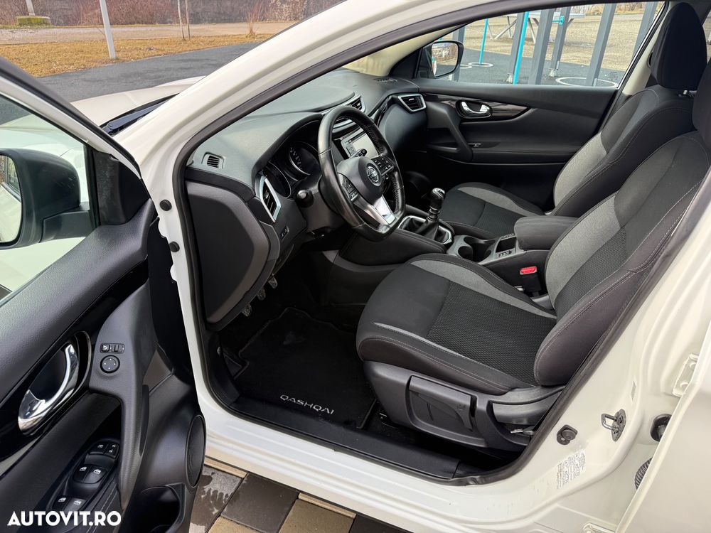 Nissan Qashqai 1.6 DCI TEKNA - 9