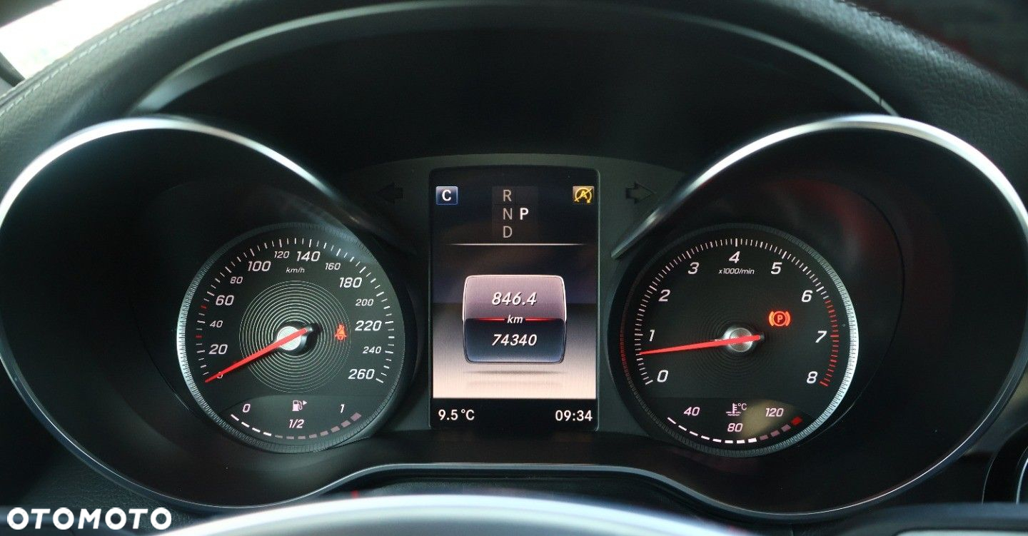 Mercedes-Benz GLC - 27