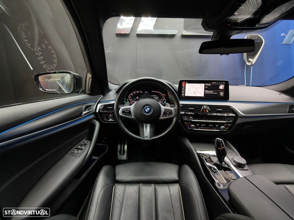 BMW 530 e Pack M - 36
