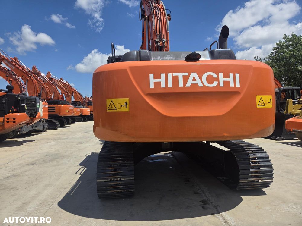 Hitachi ZX250LCN-6, 2019, 5.737h, CUPLA RAPIDA, cupa 1,55mc, inst picon, inst rotire, camera spate si laterale, latime 2,99m, ad sapare 7m, 3 pompe hidr HITACHI, consum 11,8l/h, lant 80% ok, ridica 16t, posibil leasing 3 ani-PROMOTIE 89.900 EUR+Tva - 2