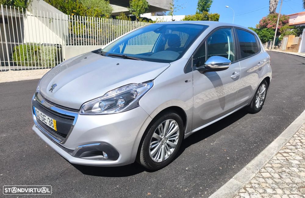Peugeot 208 1.2 PureTech Style - 6