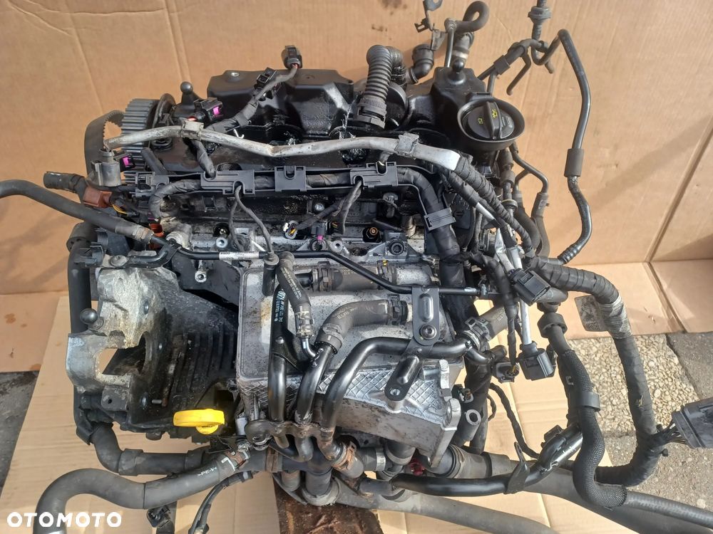 SILNIK VW PASSAT B8 1.6 TDI DCX - 1