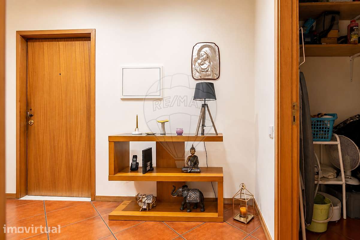 Apartamento T2 com jardim e garagem em Macieira - Grande imagem: 2/13