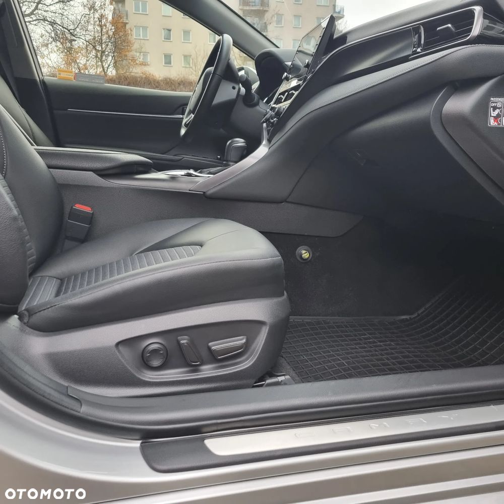 Toyota Camry 2.5 Hybrid Prestige CVT - 10