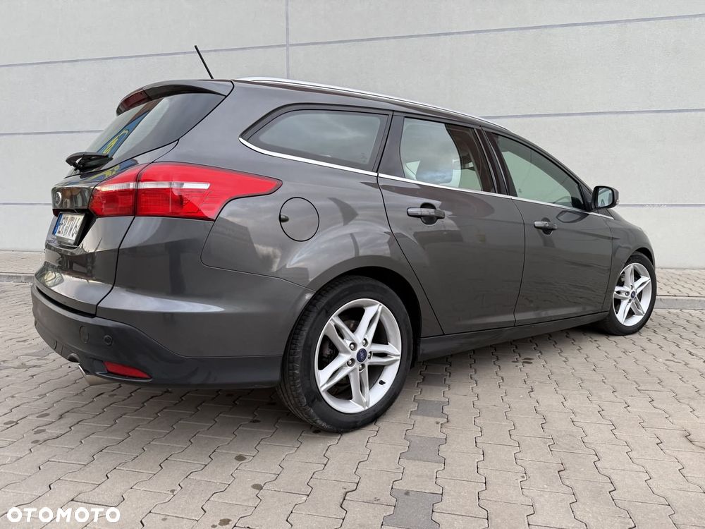 Ford Focus 2.0 TDCi Titanium ASS - 4