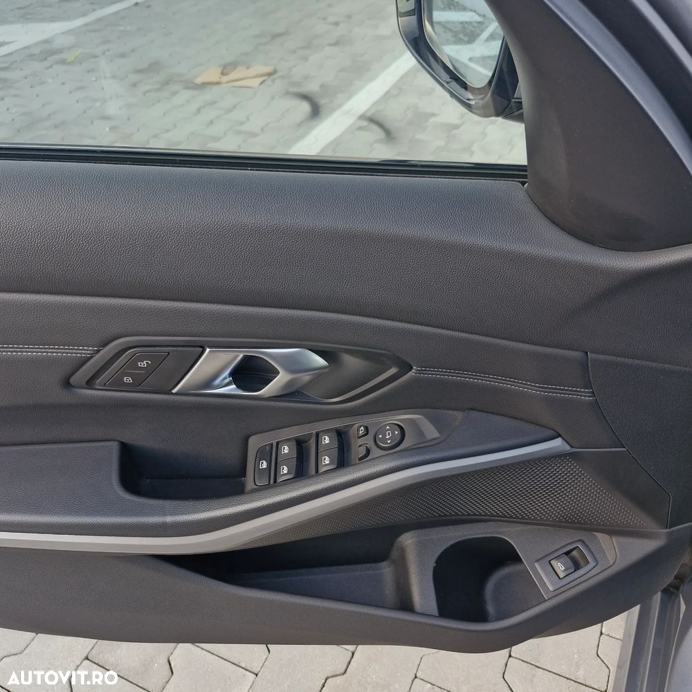 BMW Seria 3 318d AT MHEV - 15