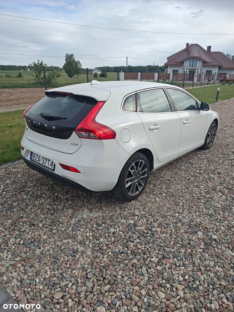 Volvo V40 D2 Momentum - 3