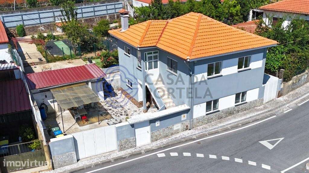 Moradia Isolada com dois pisos independentes com dois quartos cada. - Grande imagem: 2/60