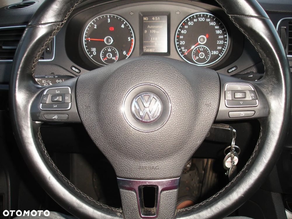 Volkswagen Jetta - 13
