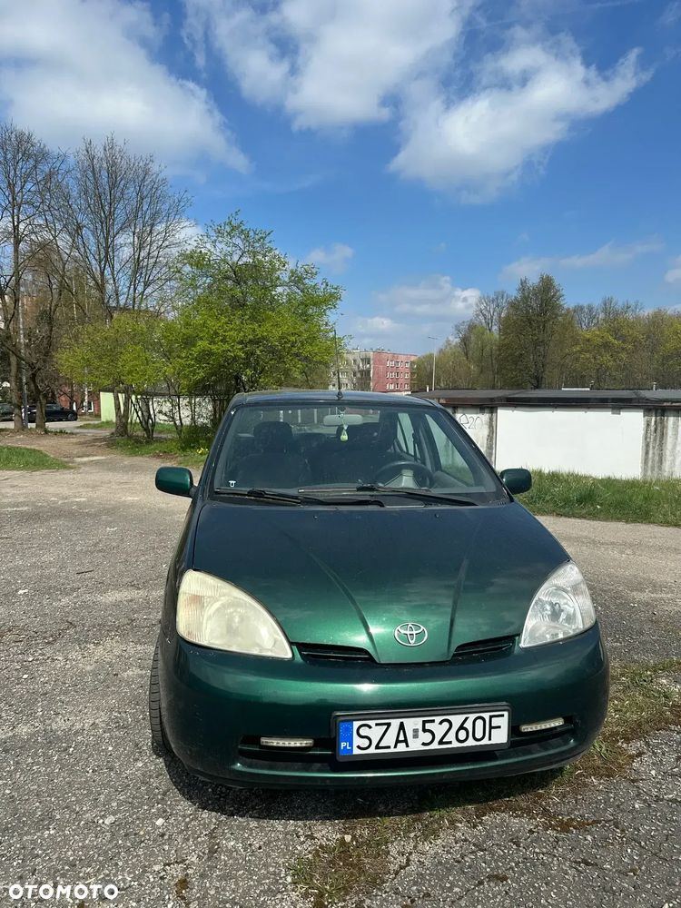 Toyota Prius - 2