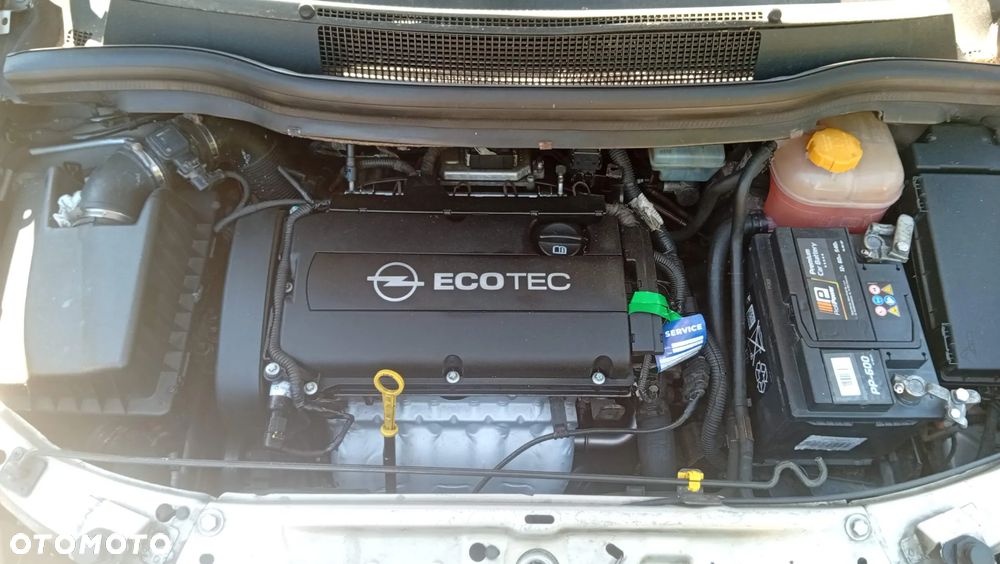Opel Zafira 1.8 Cosmo EasyTronic - 9