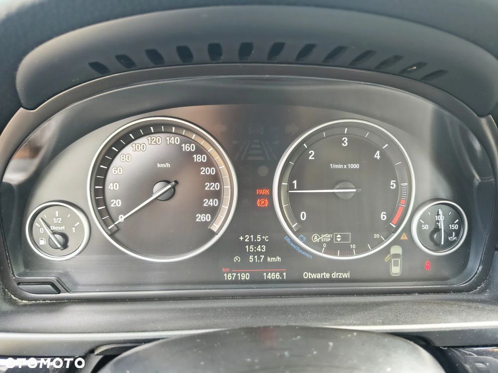 BMW Seria 5 520d Luxury Line - 11