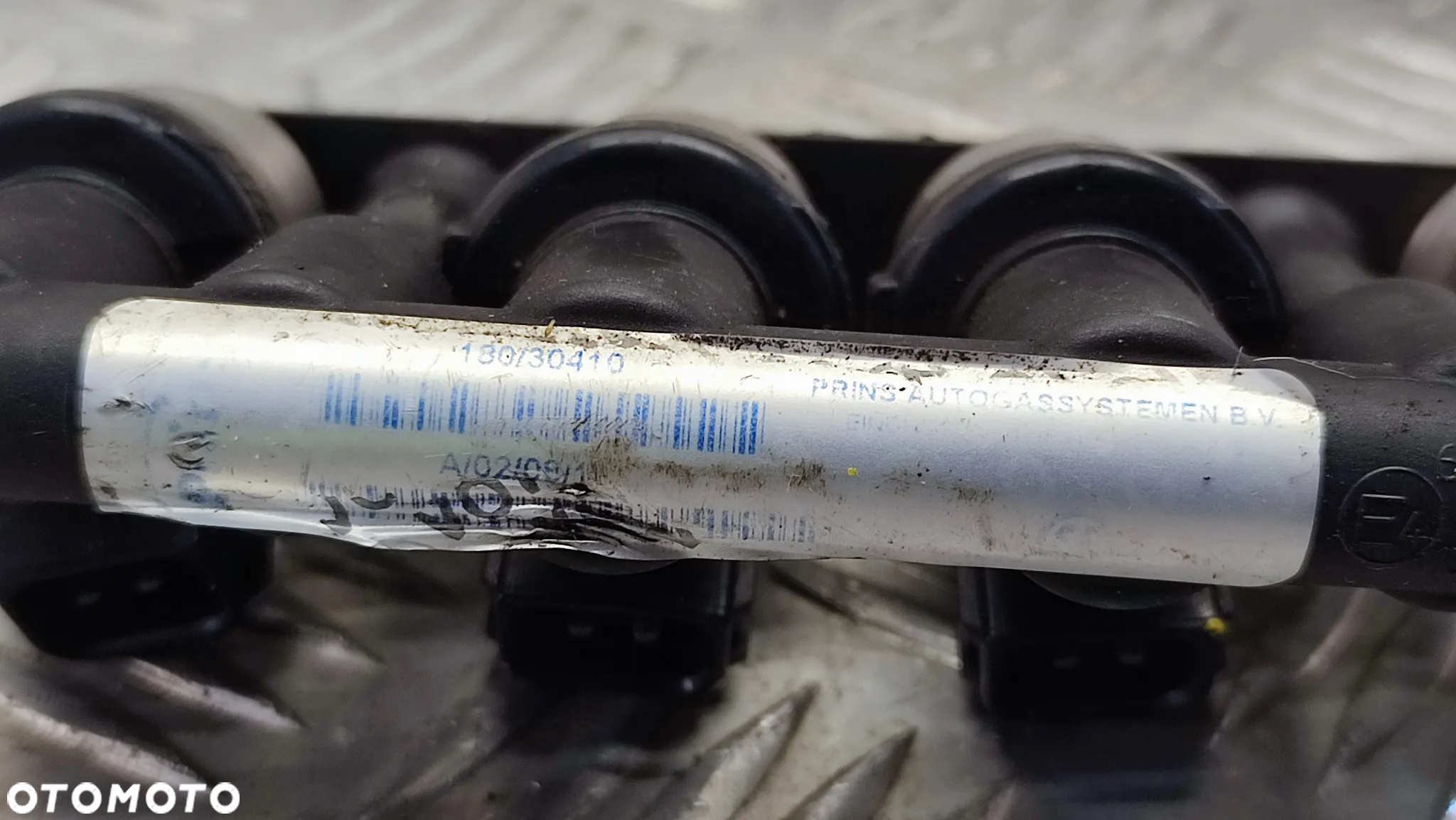 LISTWA WTRYSKOWA WTRYSKIWACZE KEIHIN ZOLTE LPG GAZ PRINS VSI 8 CYL - 7
