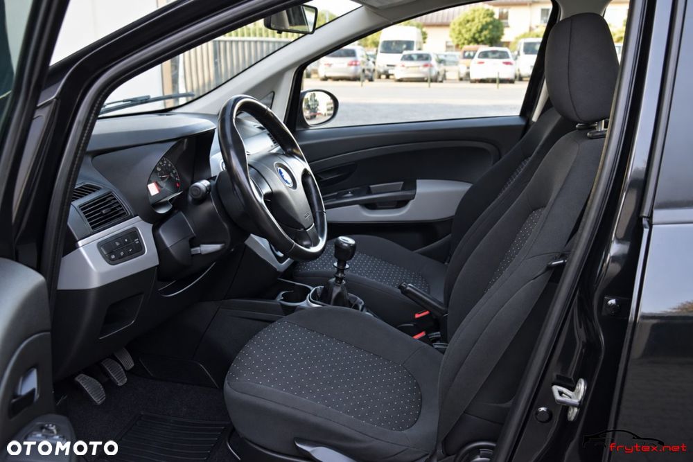 Fiat Grande Punto - 15