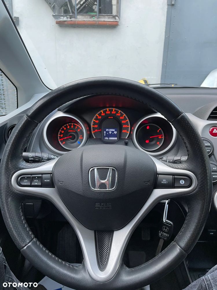 Honda Jazz 1.4 Executive - 11