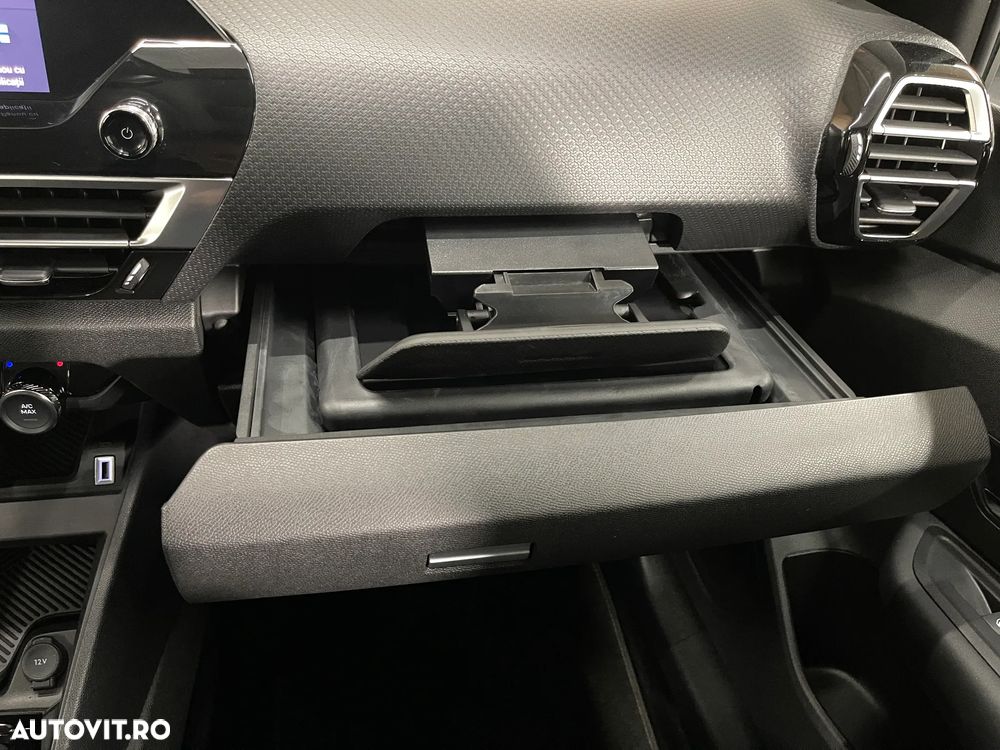 Citroën C4 PureTech 130 Stop&Start SHINE - 26