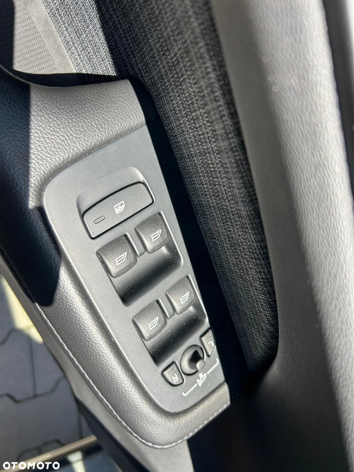 Volvo V60 B4 D Plus Bright - 22