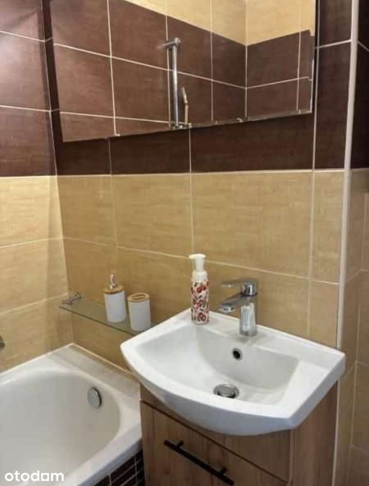 3 pokoje po remoncie | 53 m² | 5 min do metra | Jelonki