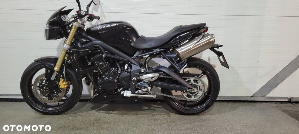 Triumph Street Triple - 1