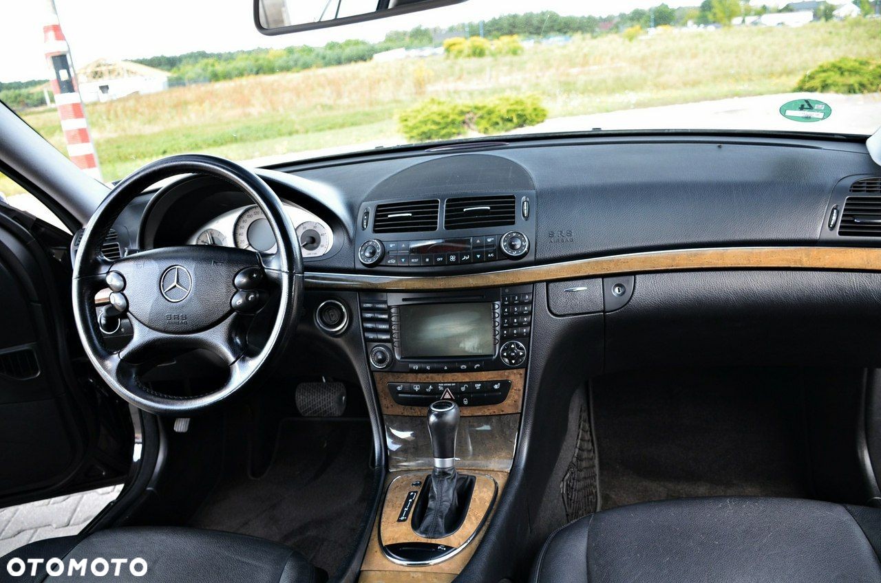 Mercedes-Benz Klasa E - 21