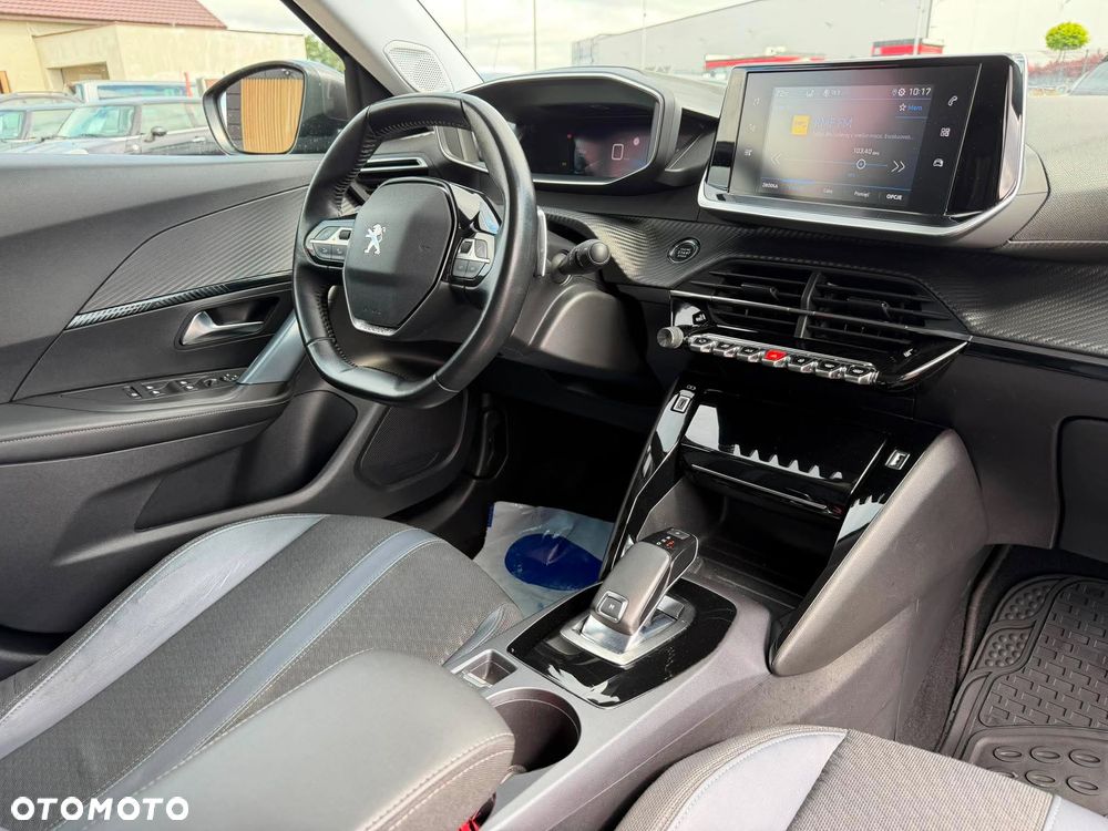 Peugeot 2008 1.5 BlueHDi Allure S&S EAT8 - 10