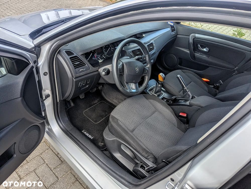 Renault Laguna - 28