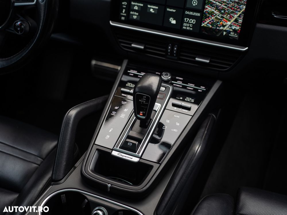 Porsche Cayenne - 23