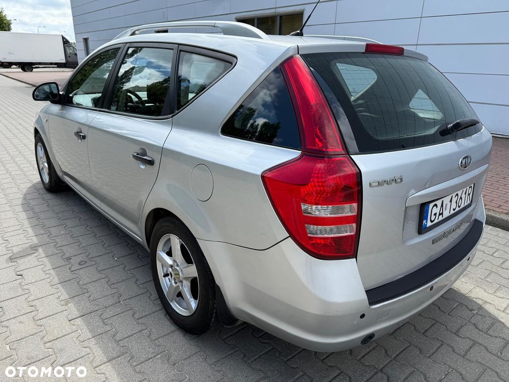 Kia Ceed 1.6 Comfort - 4