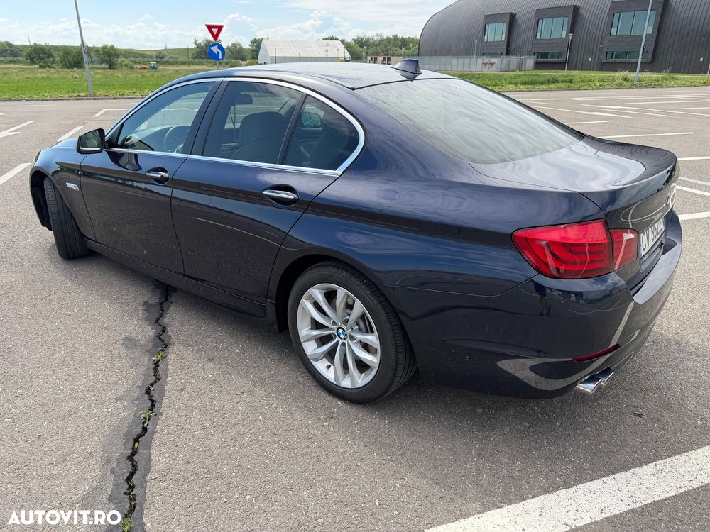 BMW Seria 5 525d xDrive AT - 6