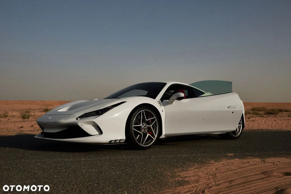 Ferrari F8 Tributo - 1