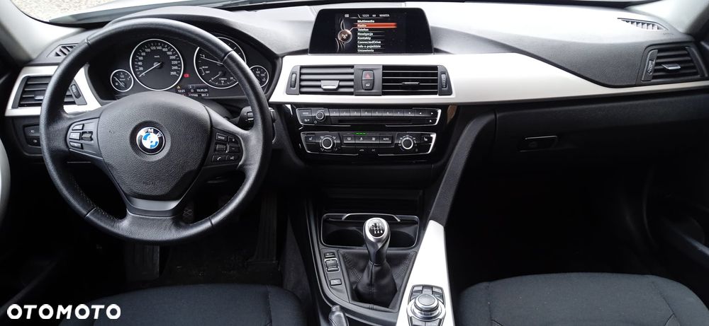 BMW Seria 3 318d - 10