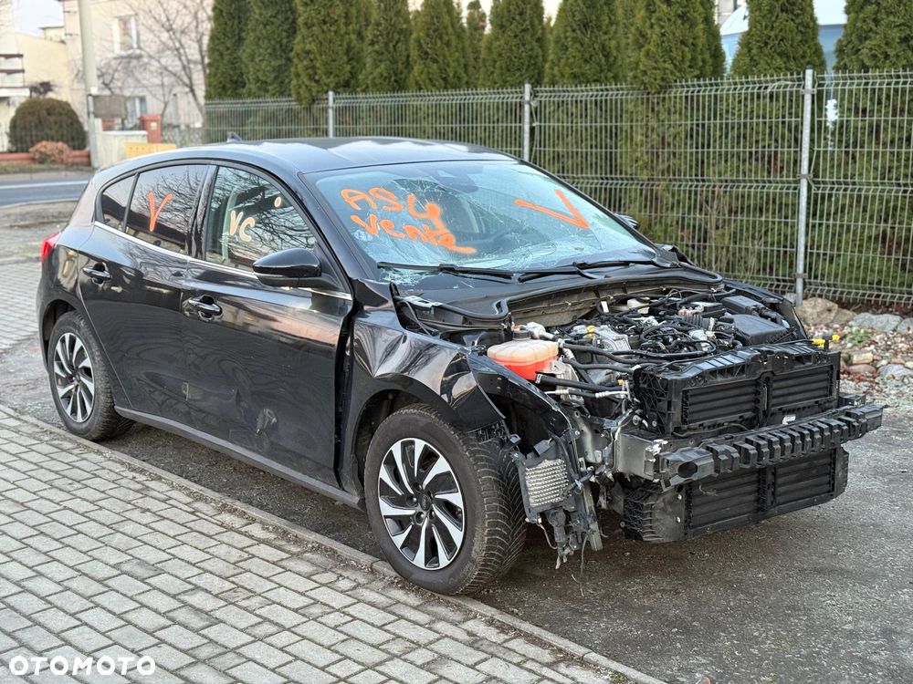 Ford Focus 1.0 EcoBoost Hybrid ACTIVE X - 3