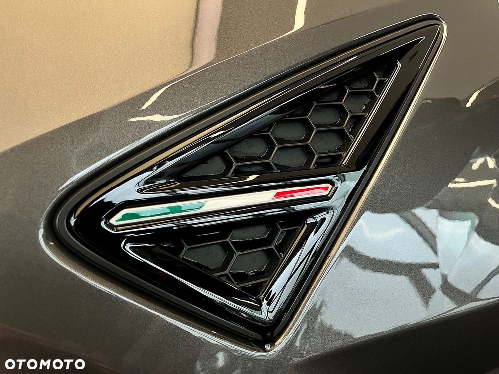 Lamborghini Urus - 38