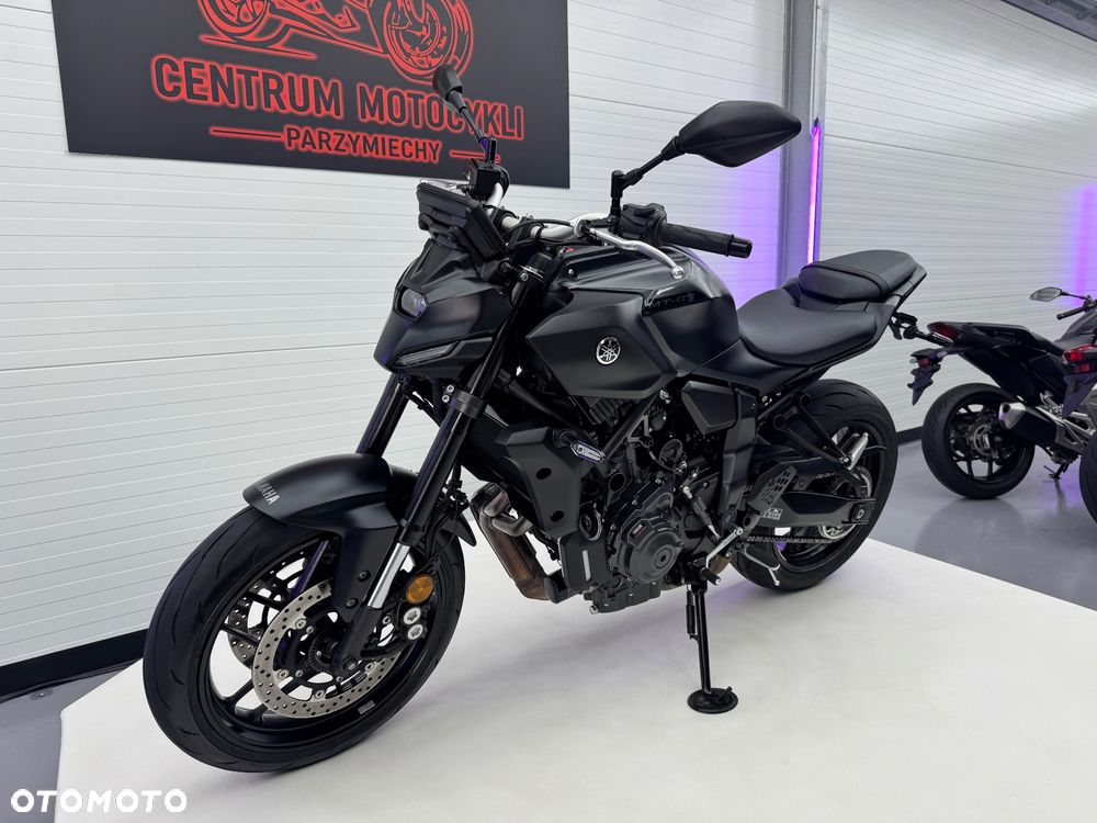 Yamaha MT - 8