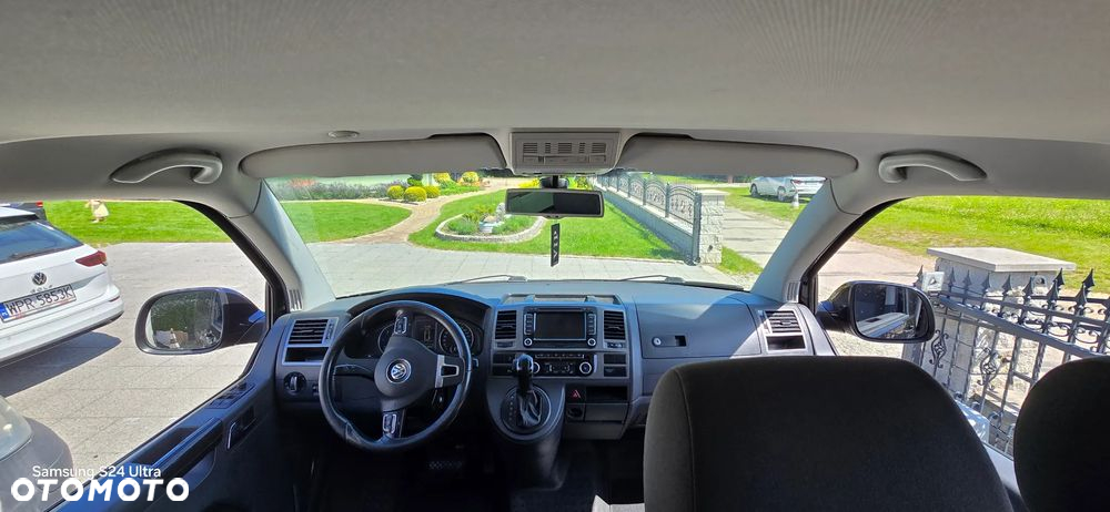 Volkswagen Caravelle - 12