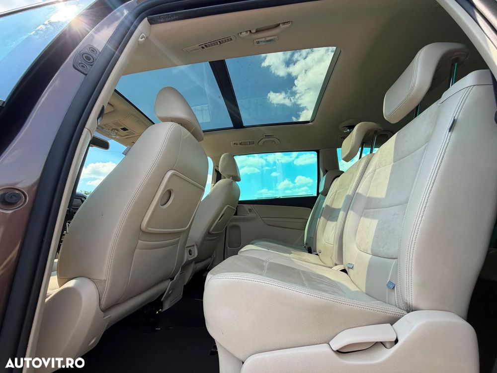 Volkswagen Sharan 2.0 TDI DSG BlueMotion Technology Highline - 24