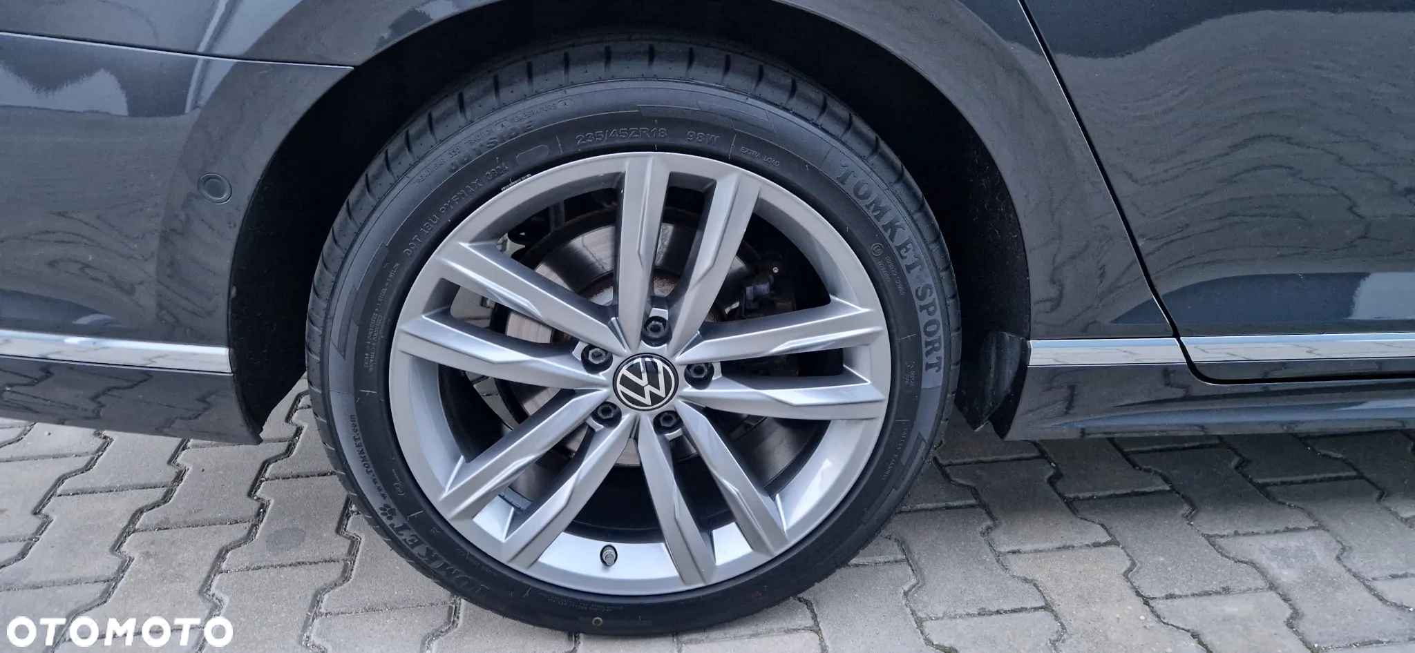 Volkswagen Passat Variant 2.0 TDI SCR DSG 4Motion Business - 24