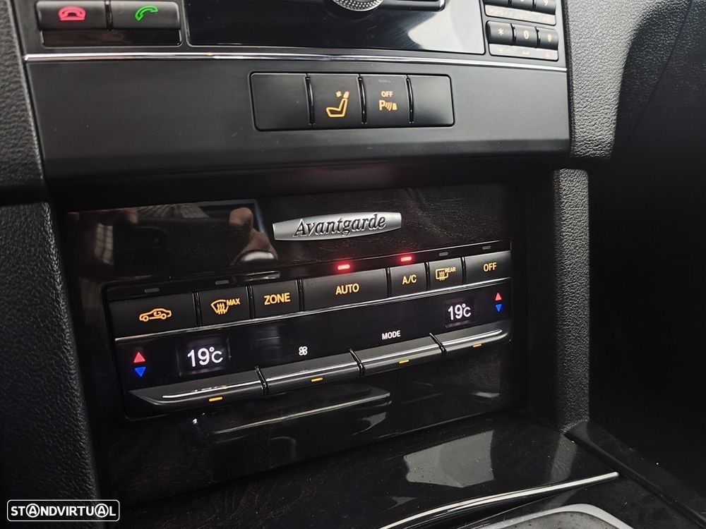 Mercedes-Benz E 250 BlueTEC Avantgarde Auto. - 25
