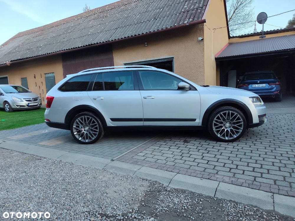 Skoda Octavia 2.0 TDI 4x4 DSG Scout - 5