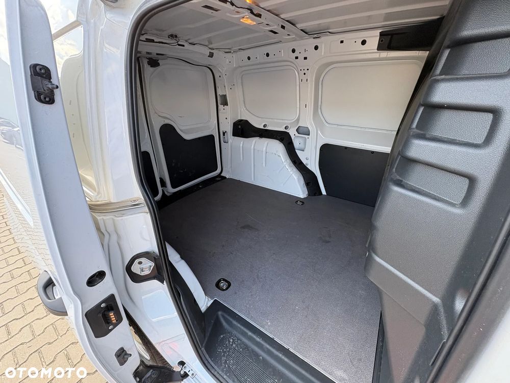 Volkswagen Caddy Cargo - 5