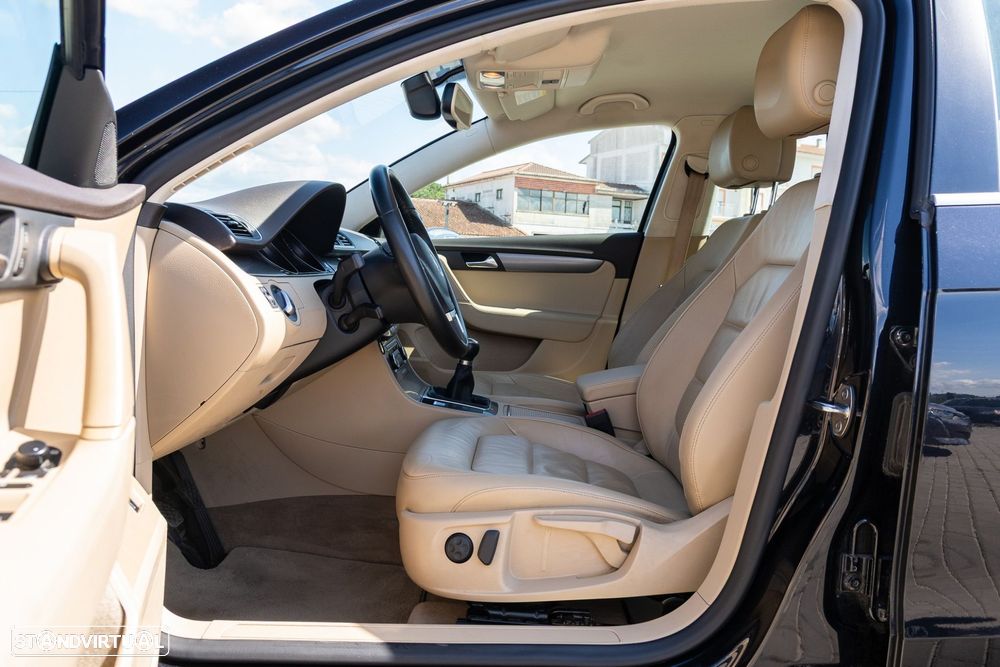 VW Passat Variant 2.0 TDI Highline - 10