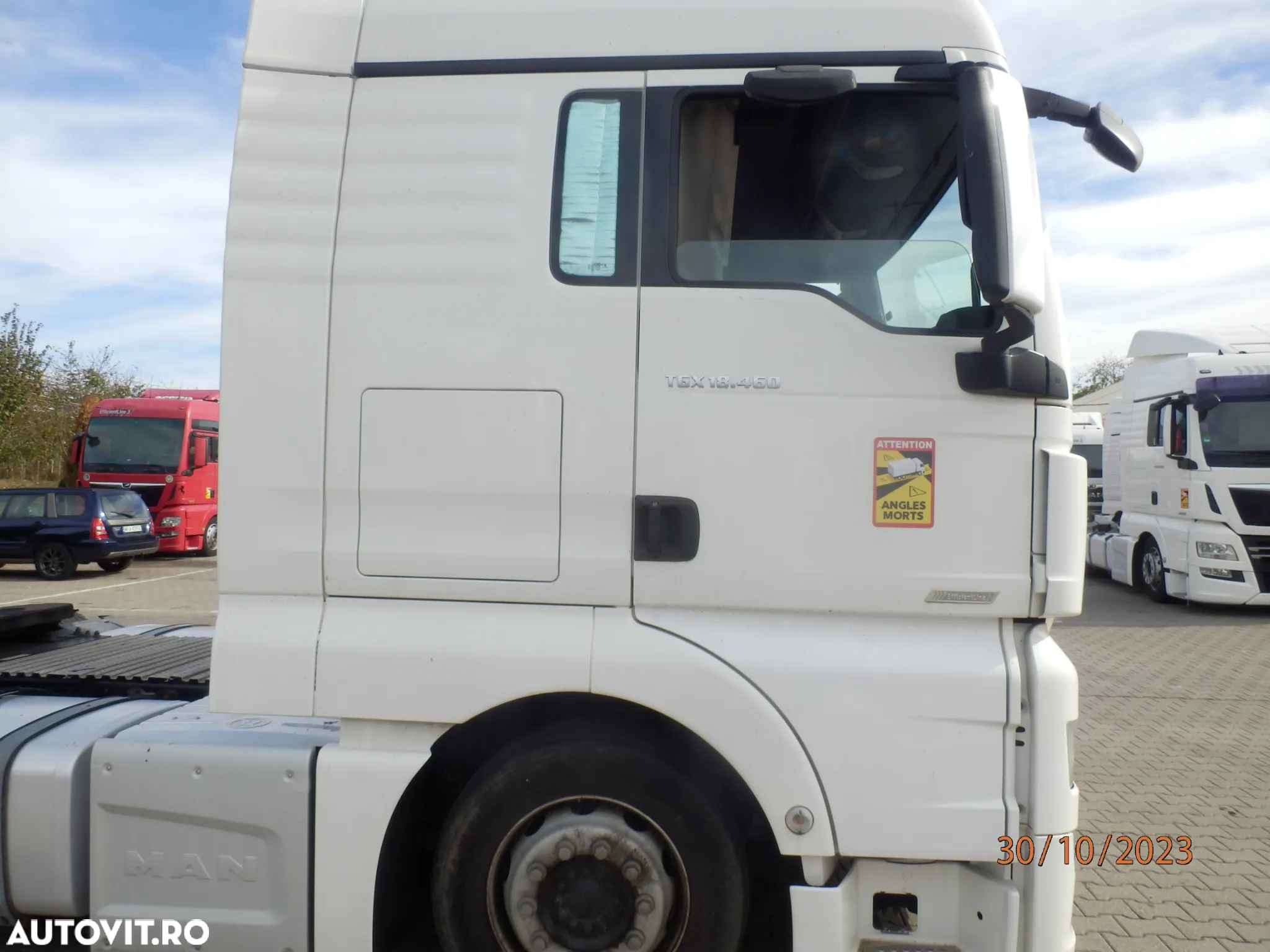 MAN TGX 18.460 MEGA Low Deck - 12
