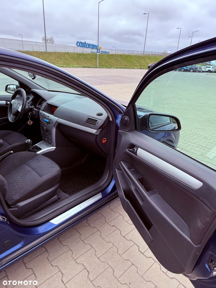 Opel Astra 1.8 Sport - 9